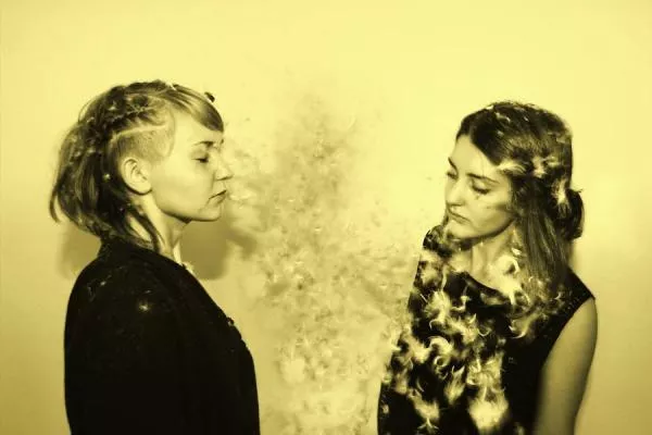 Broken Twin varmer op for Jens Lekman