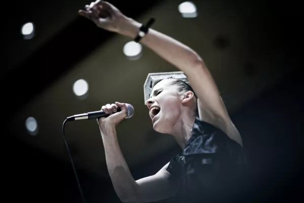 Oh Land : med Lyngby-Taarbæk Symfoniorkester, Spot Festival 2009, Musikhuset, Symfonisk Sal, Århus