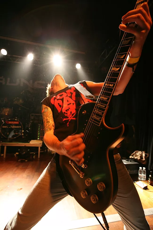 Raunchy afholder release party på Ideal Bar