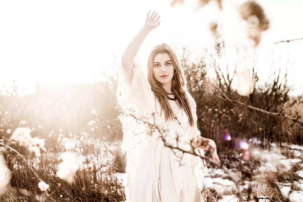 Se Emmelie de Forests musikvideo til "Only Teardrops"