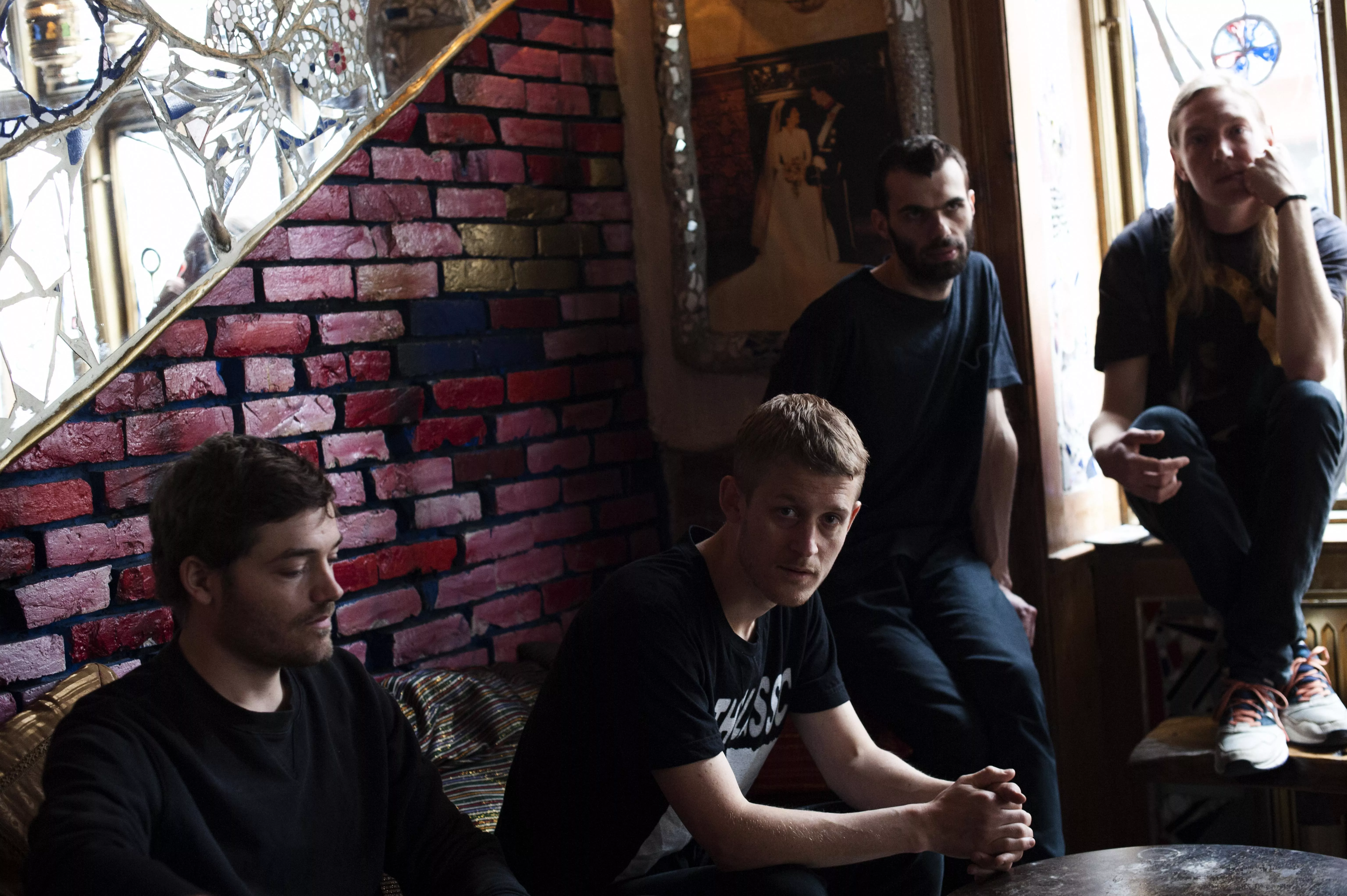 Se ny video fra When Saints Go Machine