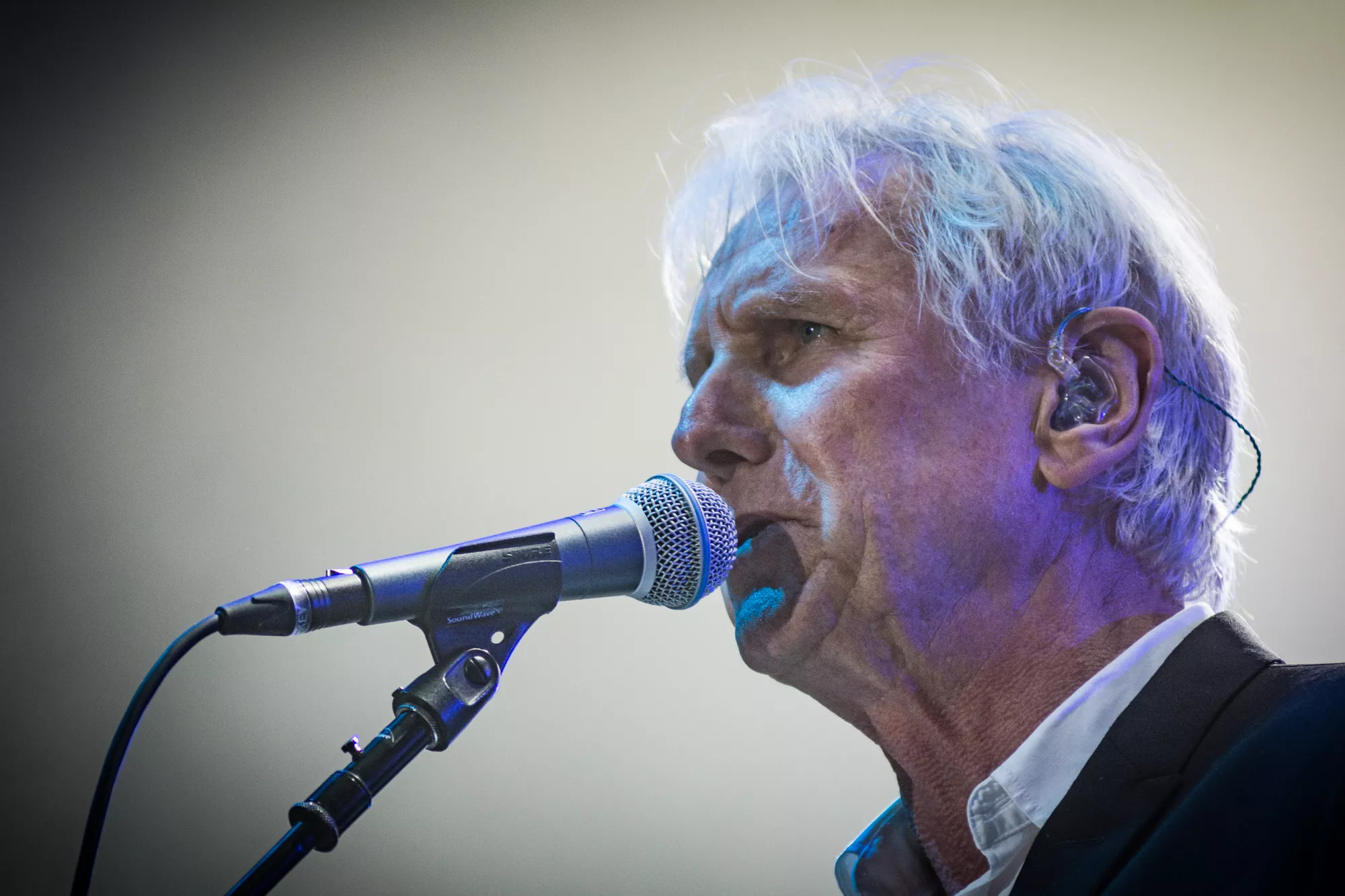 Salmekender skriver solid bog om Steffen Brandts sangskrivning