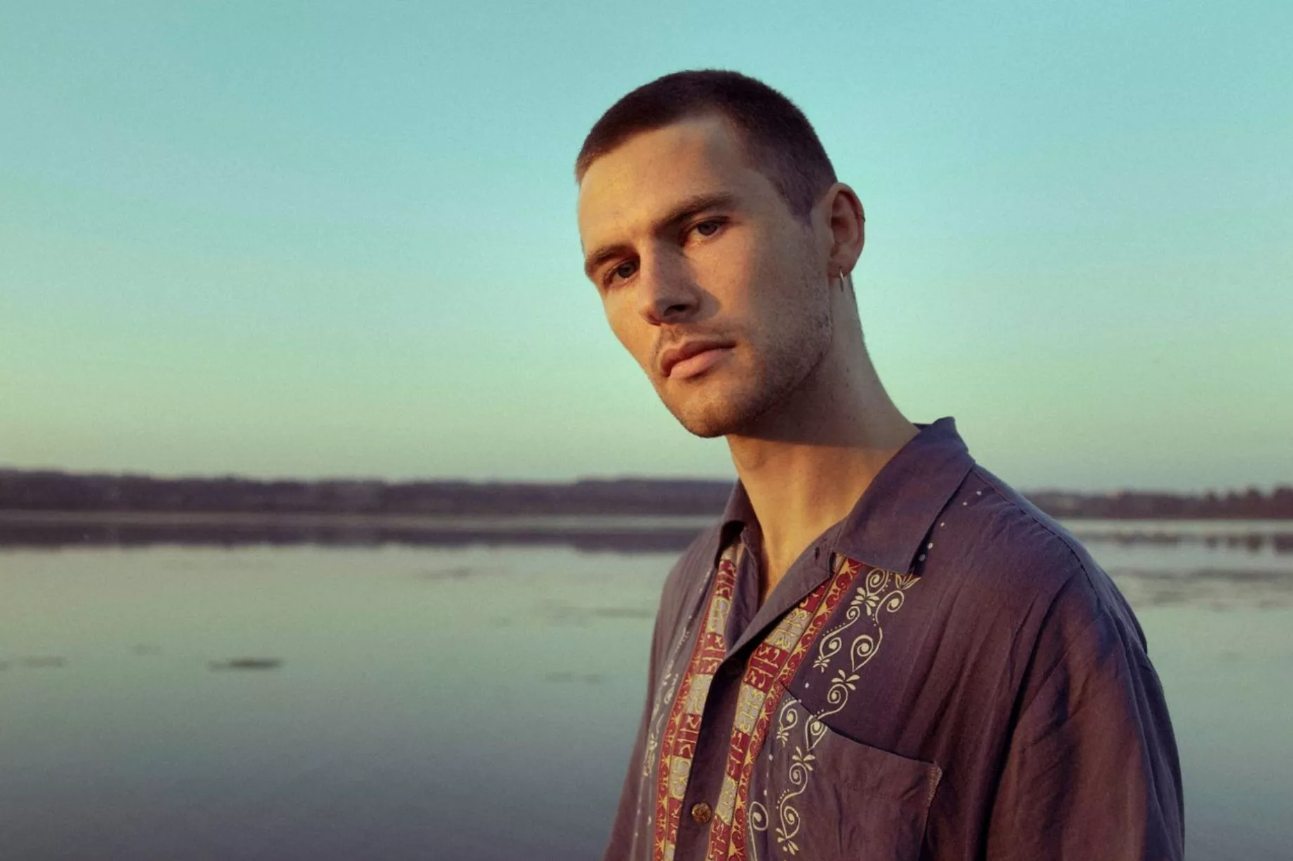 Markus fra 'Bachelorette' har udgivet et debutalbum. Det skulle han ikke have gjort