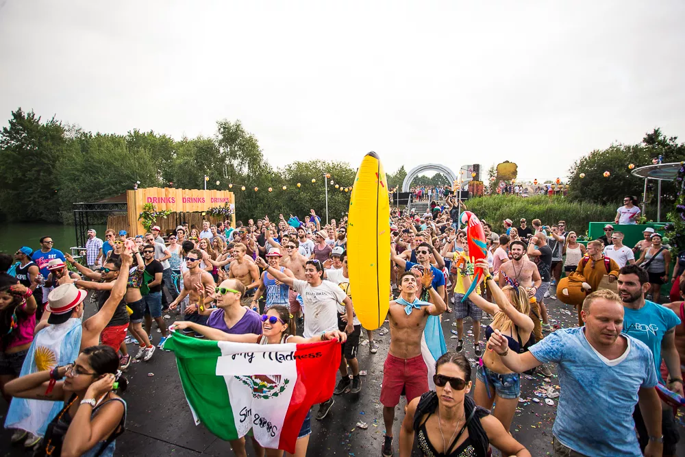 Storbrand har brutit ut på festival