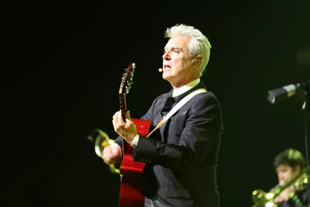 Roskilde-aktuelle David Byrne annoncerer album – se ny musikvideo