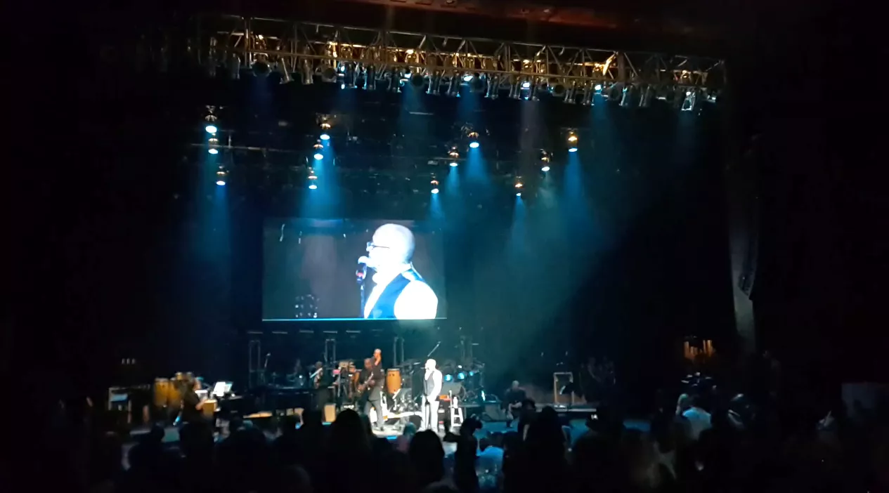 Videoklip: Phil Collins spiller live for første gang i seks år