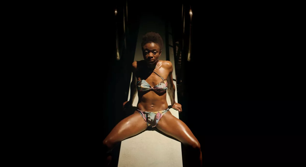 Se WhoMadeWhos skræmmende nye musikvideo