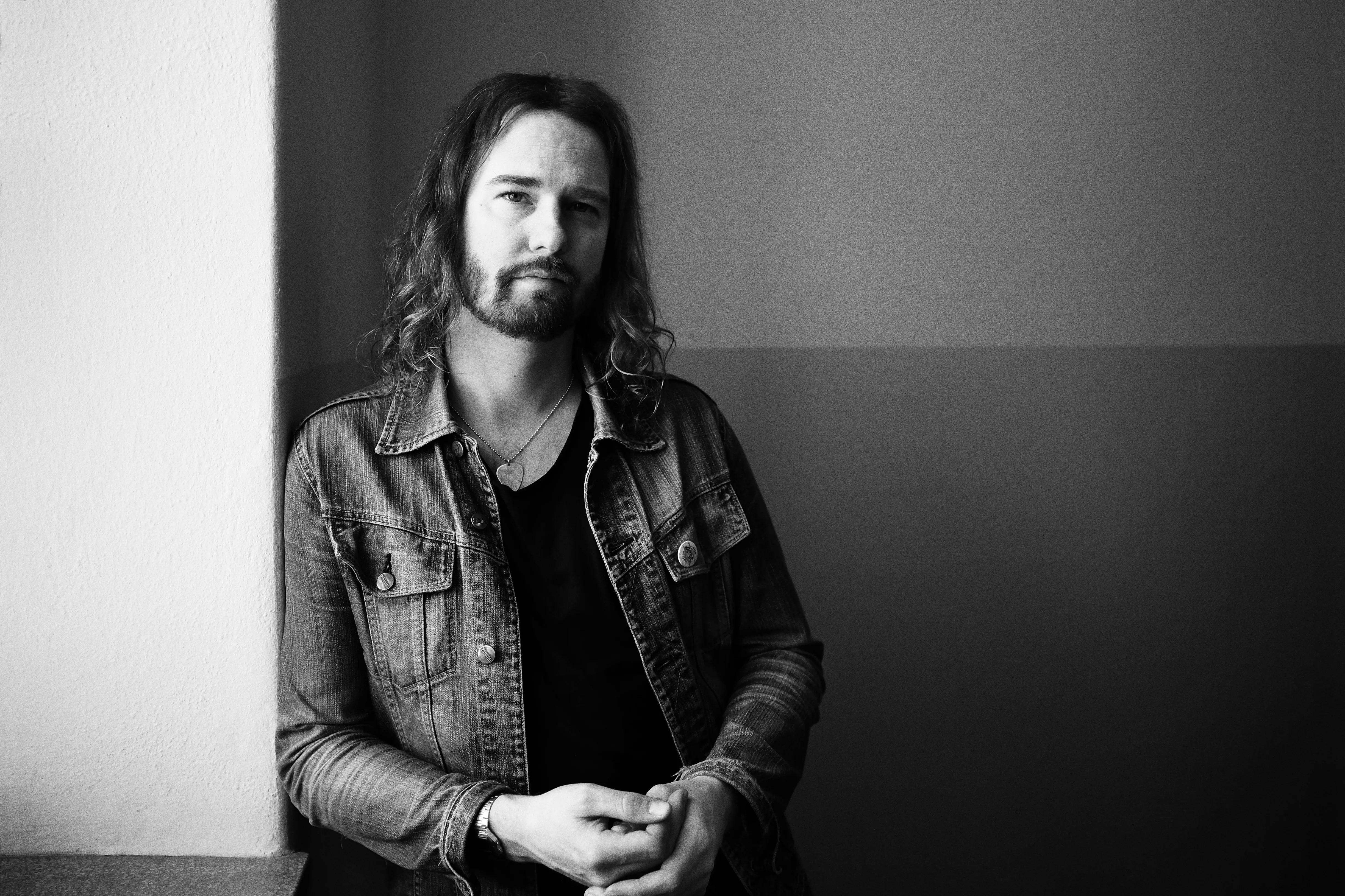 LÅT FÖR LÅT med Robert Pehrssons Humbucker: "Nicke Andersson ringde och frågade om han trummade på låten"