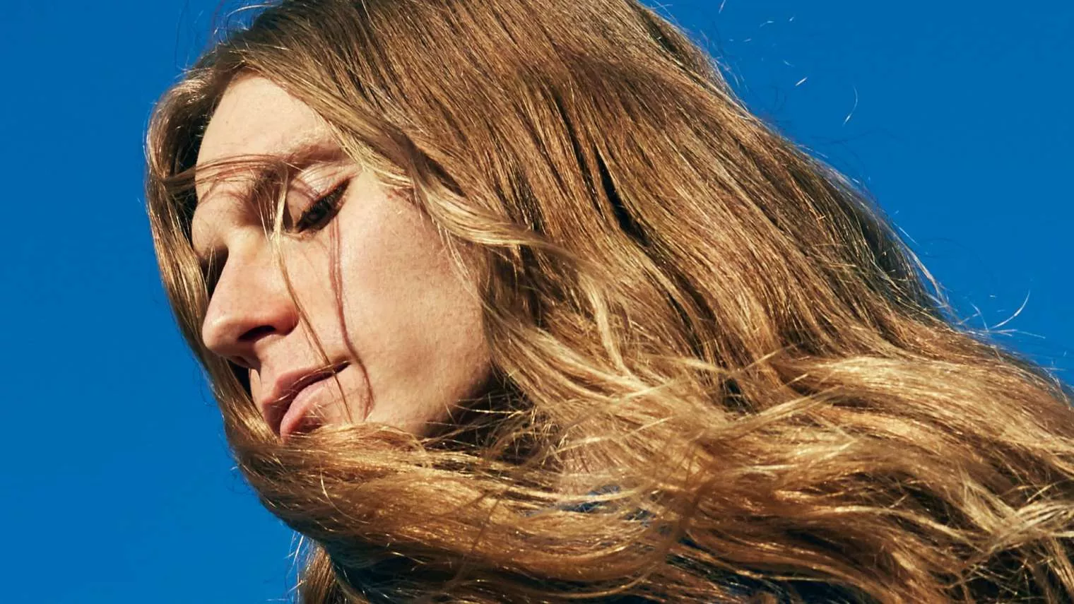 Dansk debut smager af et velskænket (og fortjent) glas bobler