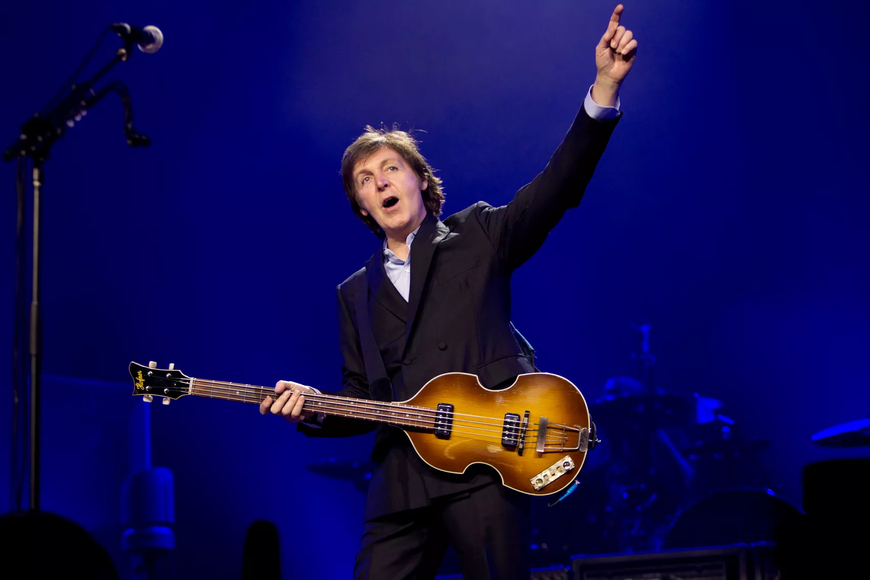 McCartney hyldes i 2800 meters højde