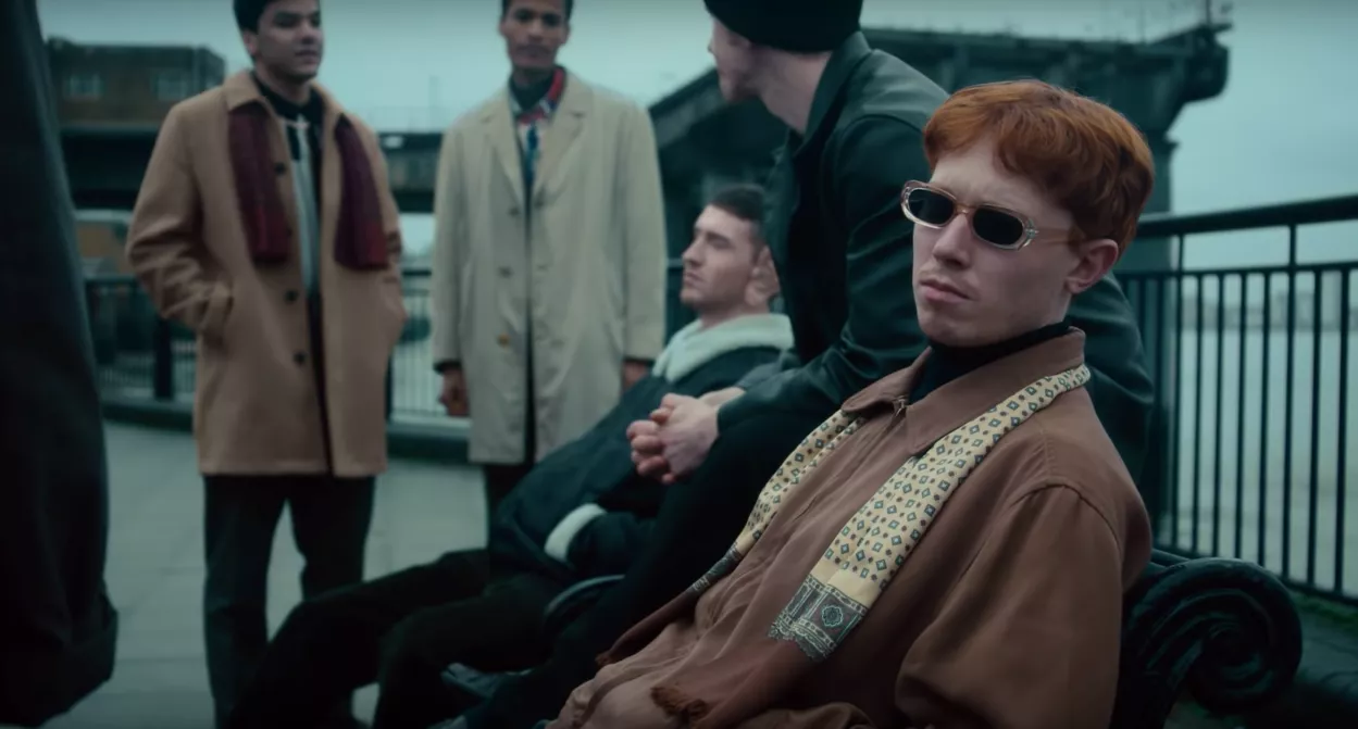 VIDEO: Koncertaktuelle King Krule varmer op til nyt album 