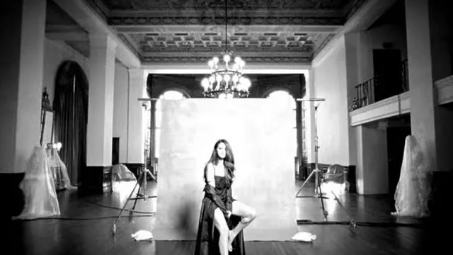 Video: Selena Gomez klar med elegant video til ”Kill Em With Kindness”