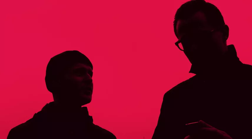 Video: Benal og Klamfyr i samarbejde på Tatovering