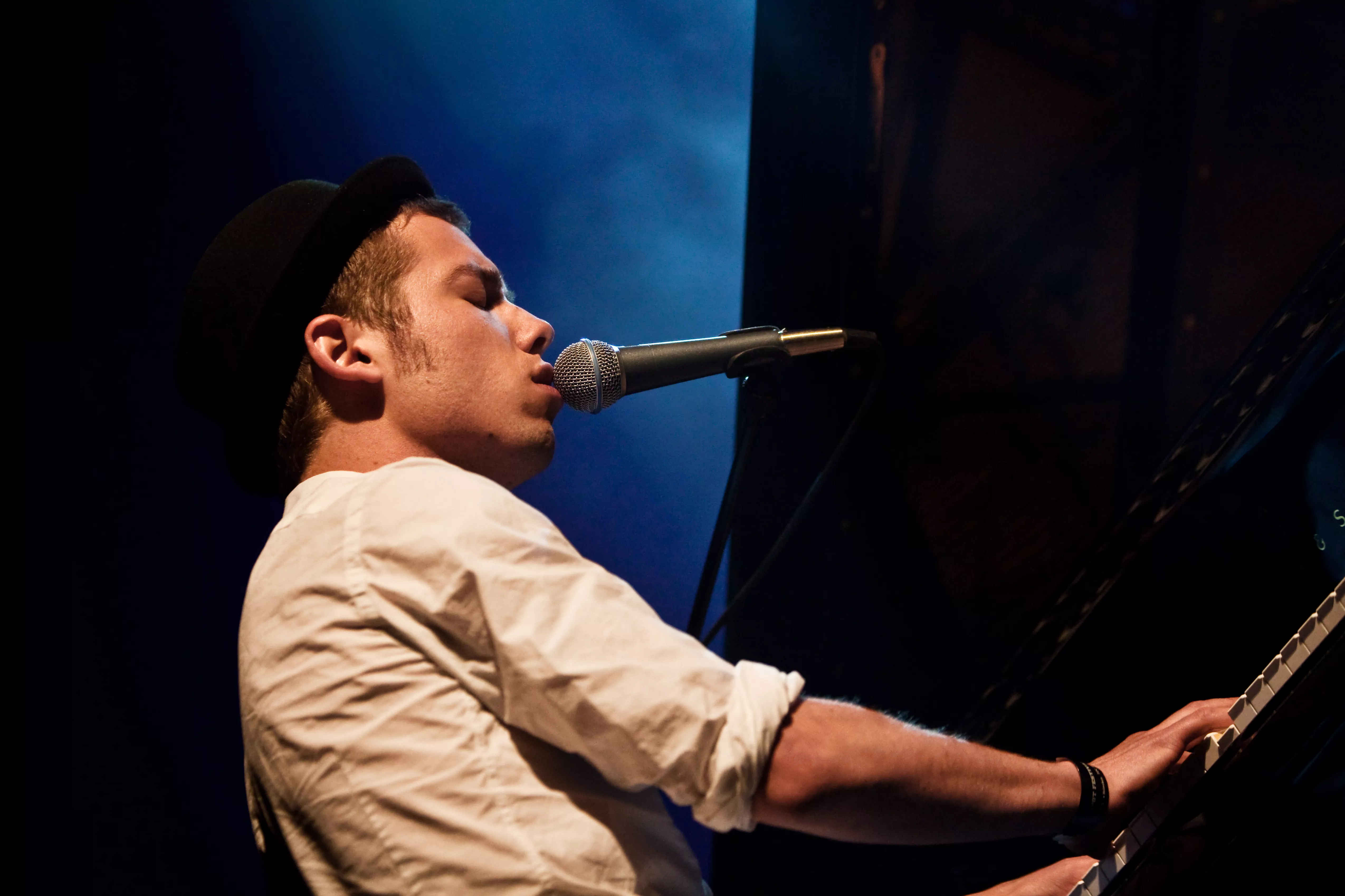 Mads Langer skriver international kontrakt - og hitter i Italien