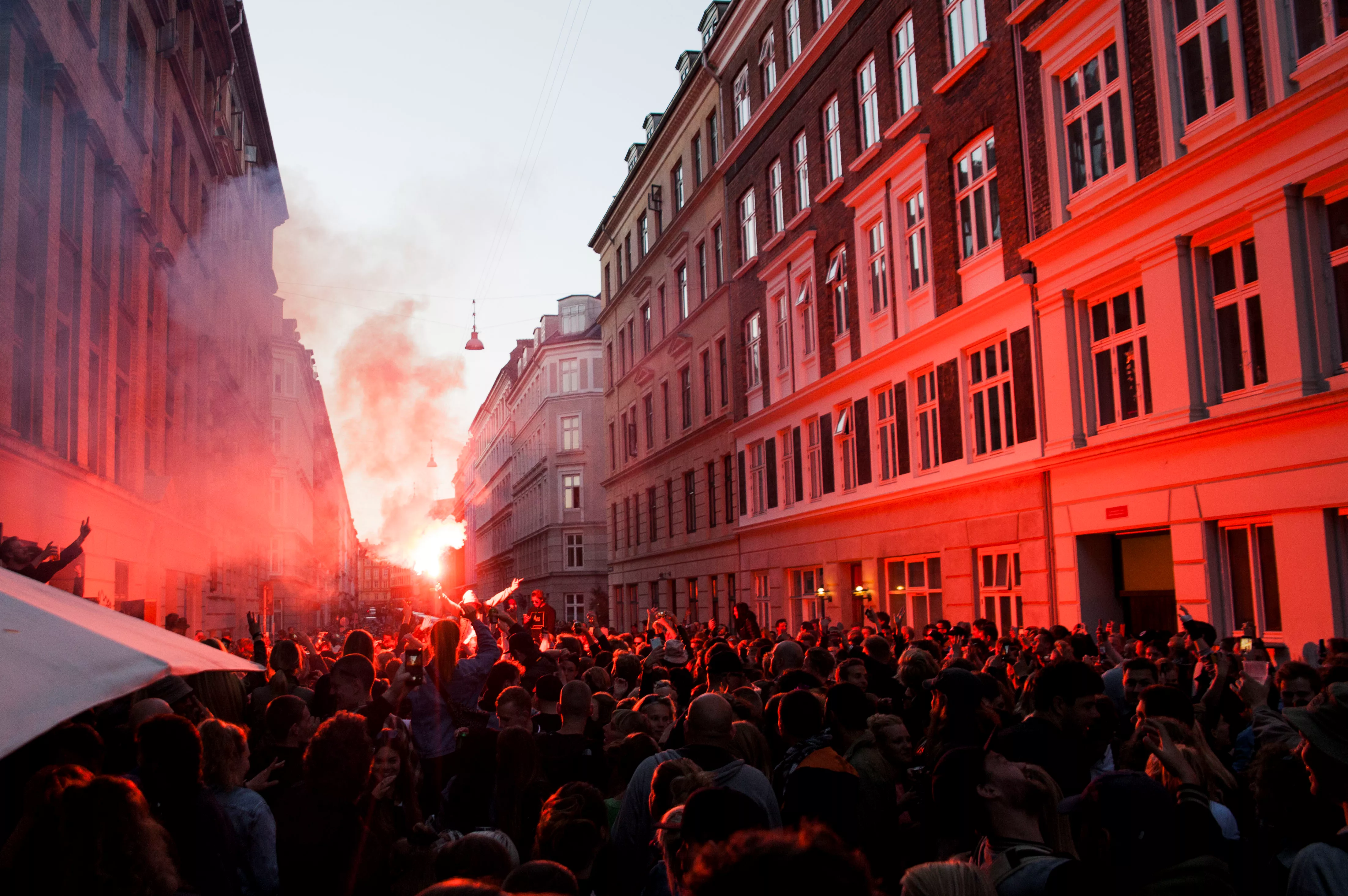 Foto- og stemnings-reportage: Distortion på Vesterbro 