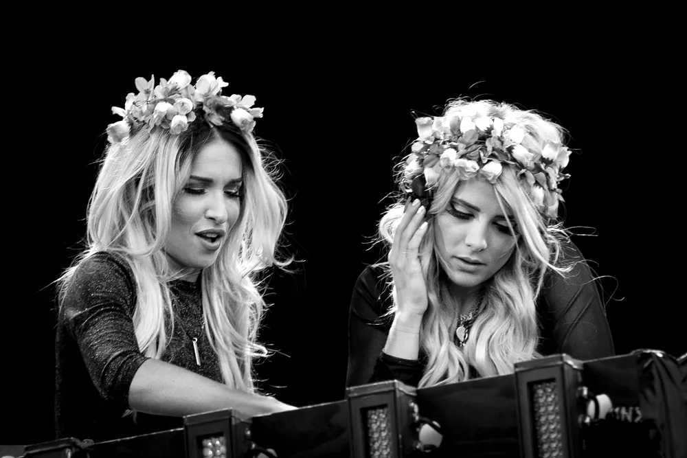 DJ-katastrof, Reinfeldt-diss, chokladmetal