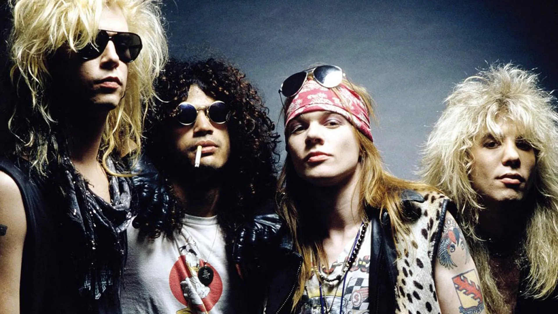Video: Se Axl Rose på Dave Grohls trone