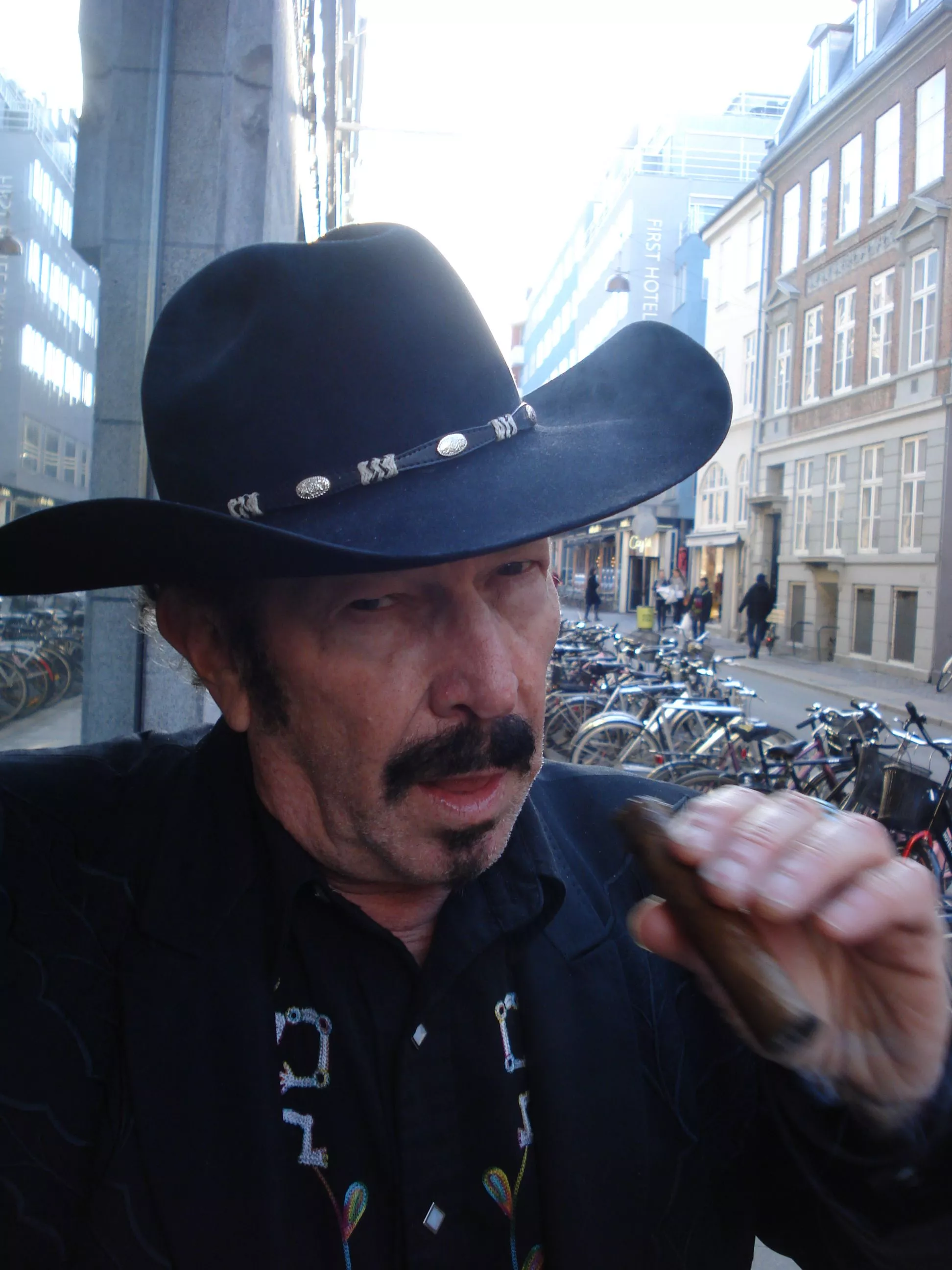 Kinky Friedman - Misbrugt af en rodeoklovn