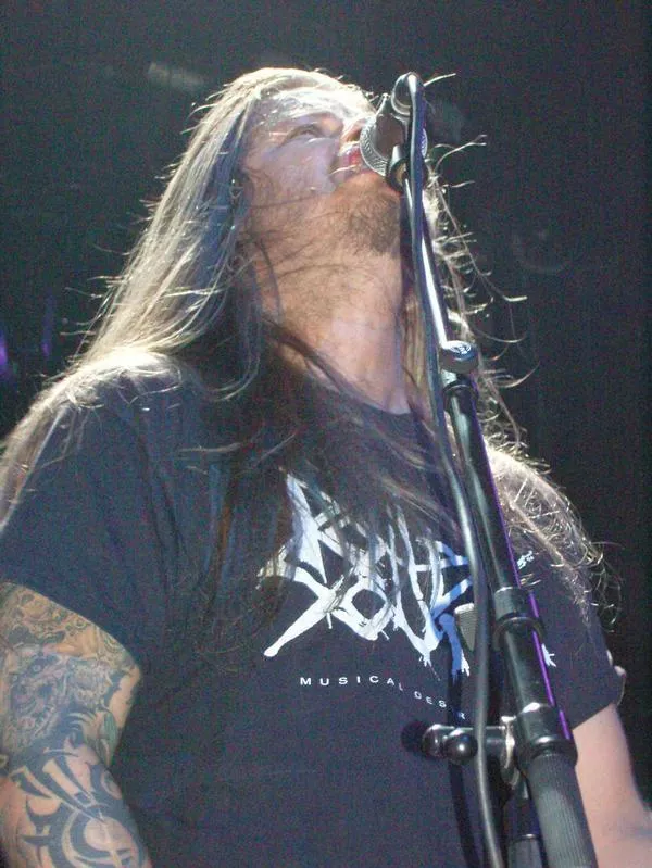 Entombed värmer upp med drinkar och Meshuggah