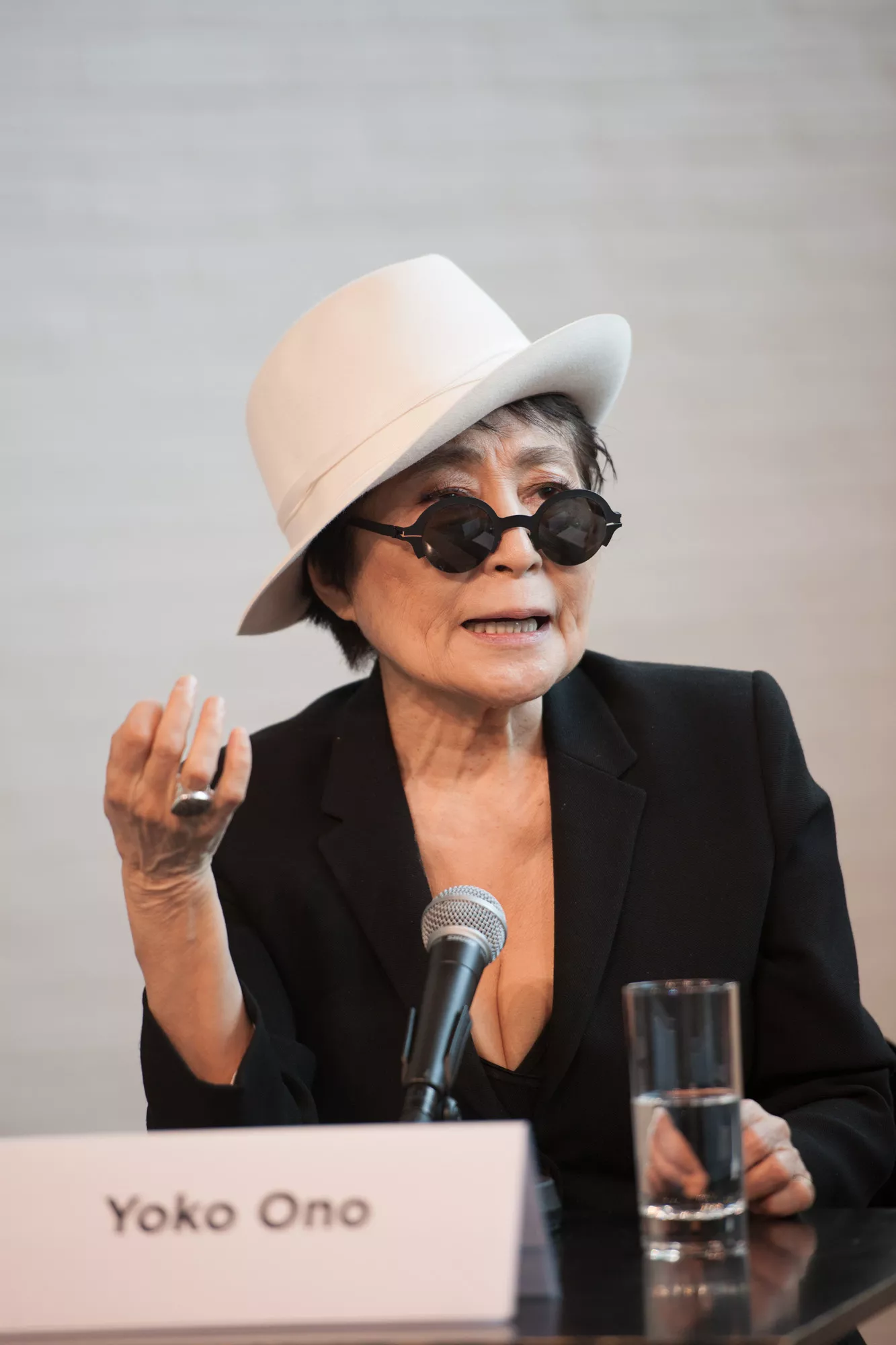 Reportage: I Yokos lys