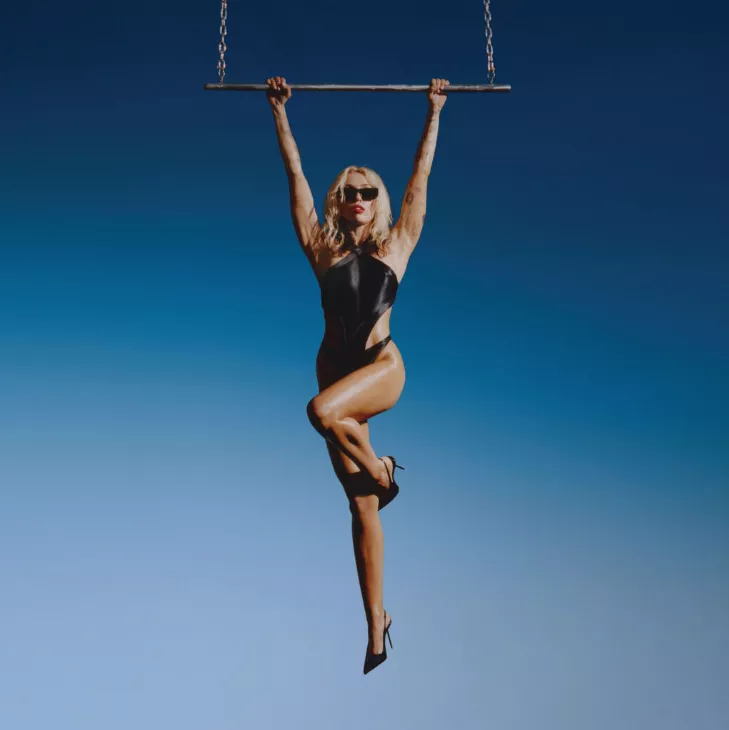 Endless Summer Vacation - Miley Cyrus