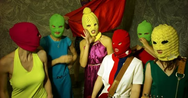 Medlemmer av Pussy Riot anholdt
