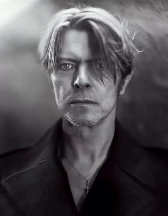 Bowie skriver låt till svenskregisserad TV-serie