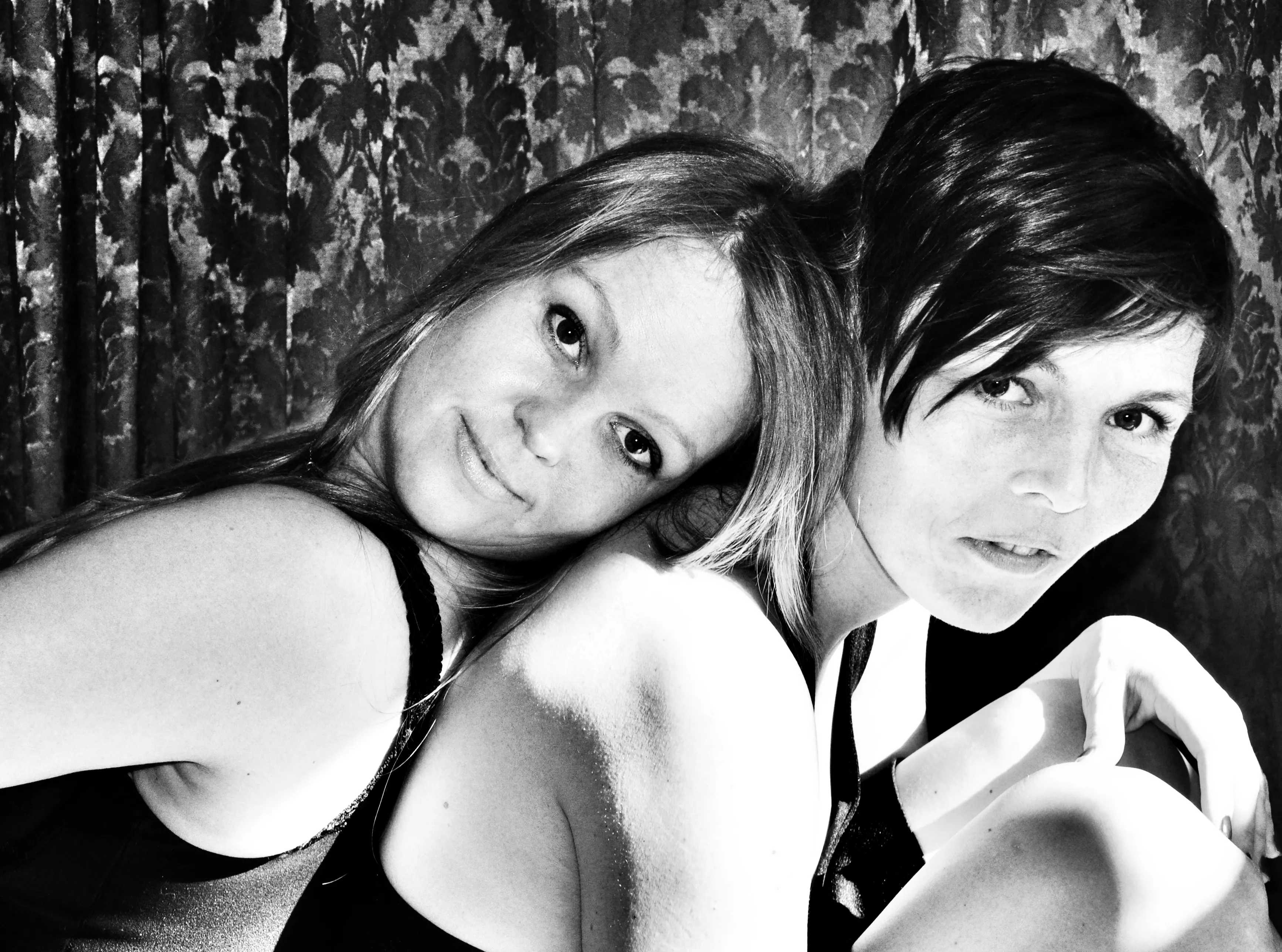 Jomi Massage: Jeg ville skabe ond new age-musik