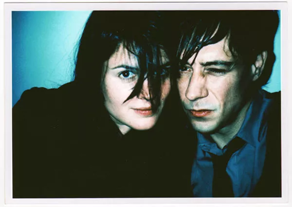 The Kills bryter tystnaden