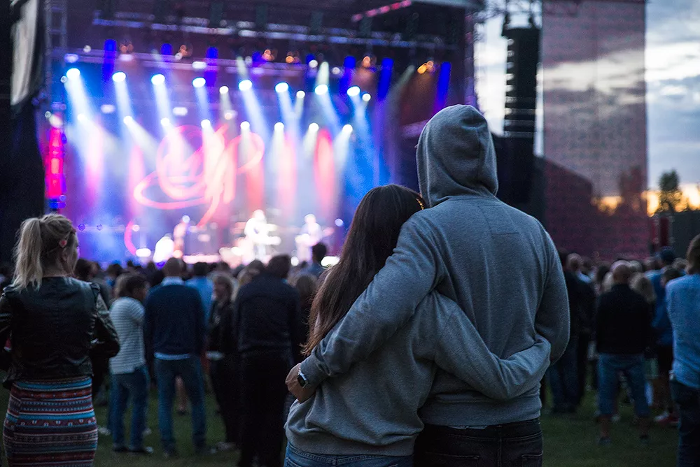 Lovande svensk festival i konkurs