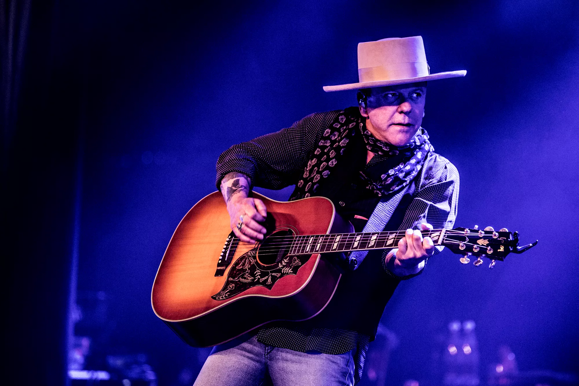 Kiefer Sutherland giver dansk koncert