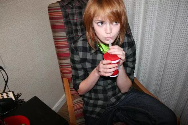 Uffie utlyser remixtävling