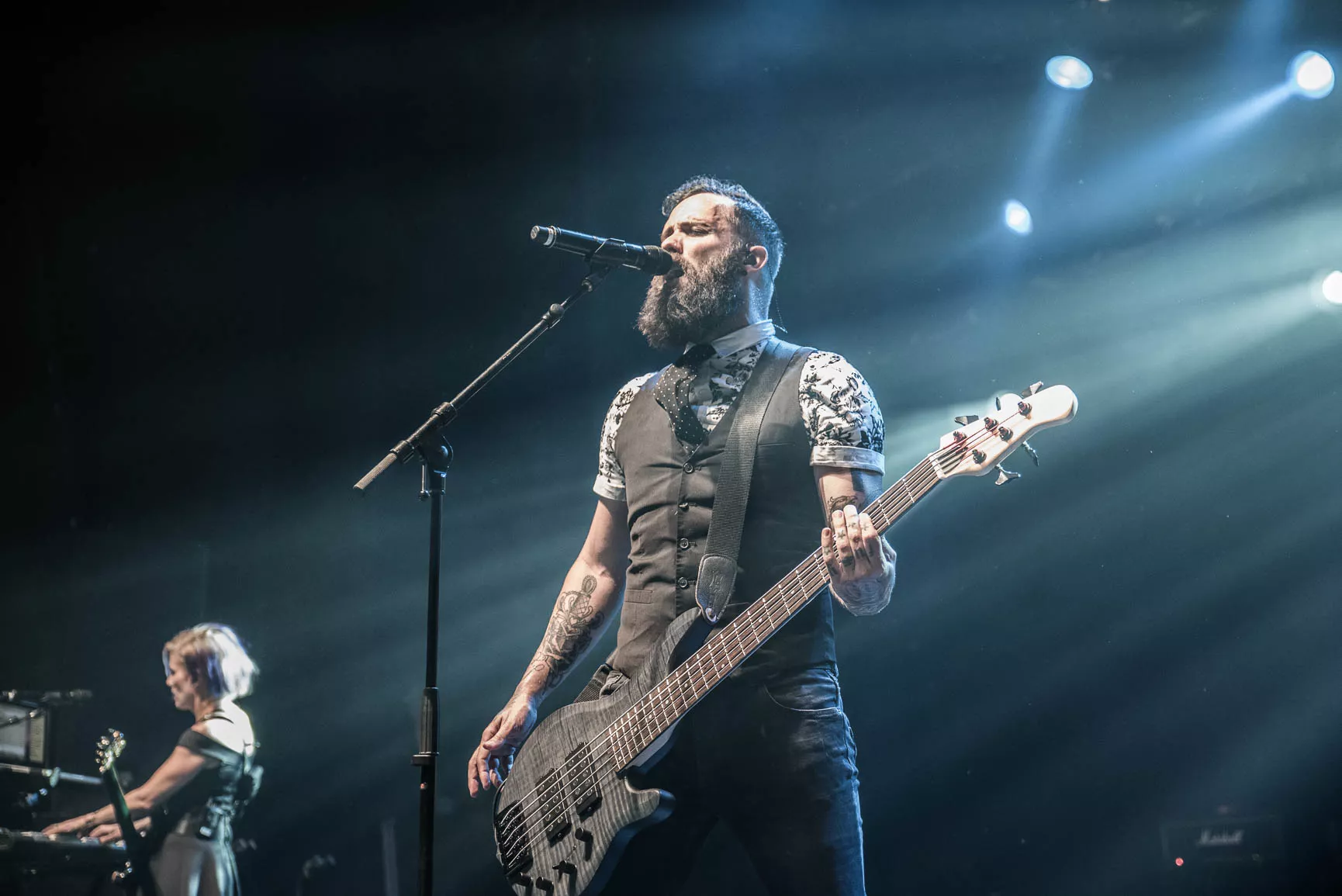 Skillet kommer til Danmark