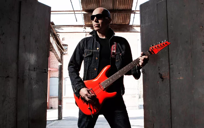 Joe Satriani kommer til Danmark