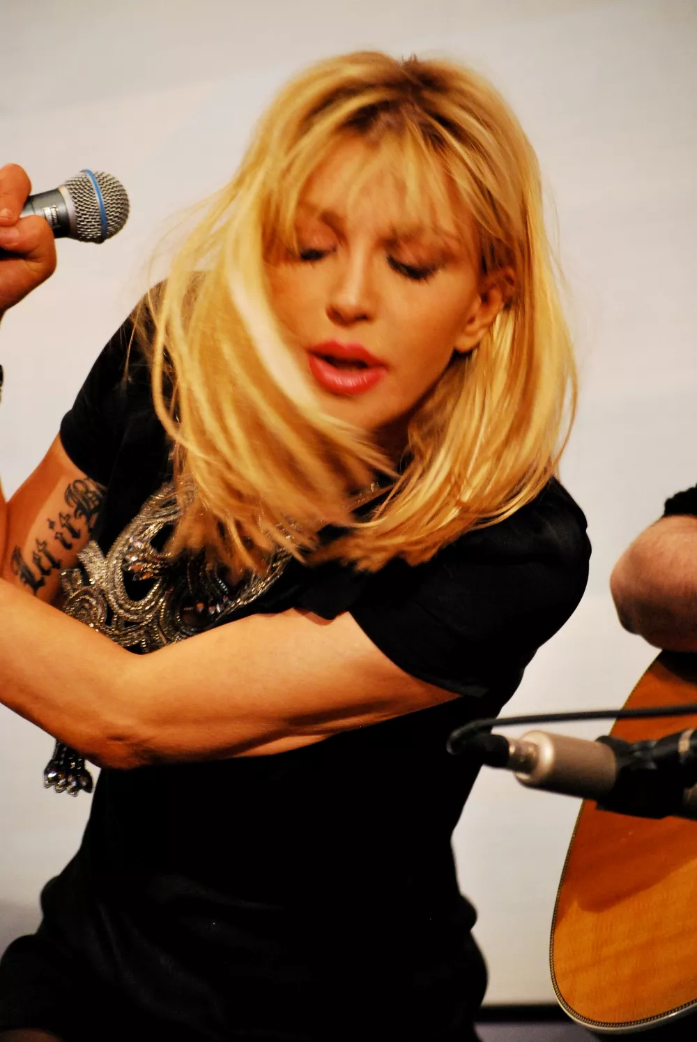 Courtney Love mener at have fundet forsvundet fly