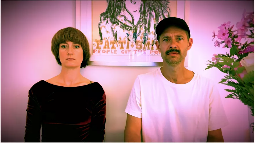 PREMIERE: Enkel, stærk video fra den koncertaktuelle WhoMadeWho-sanger Tomas Høffding