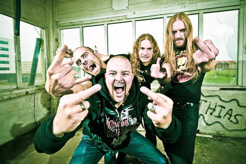 Mercenary lufter forsmag på nyt album