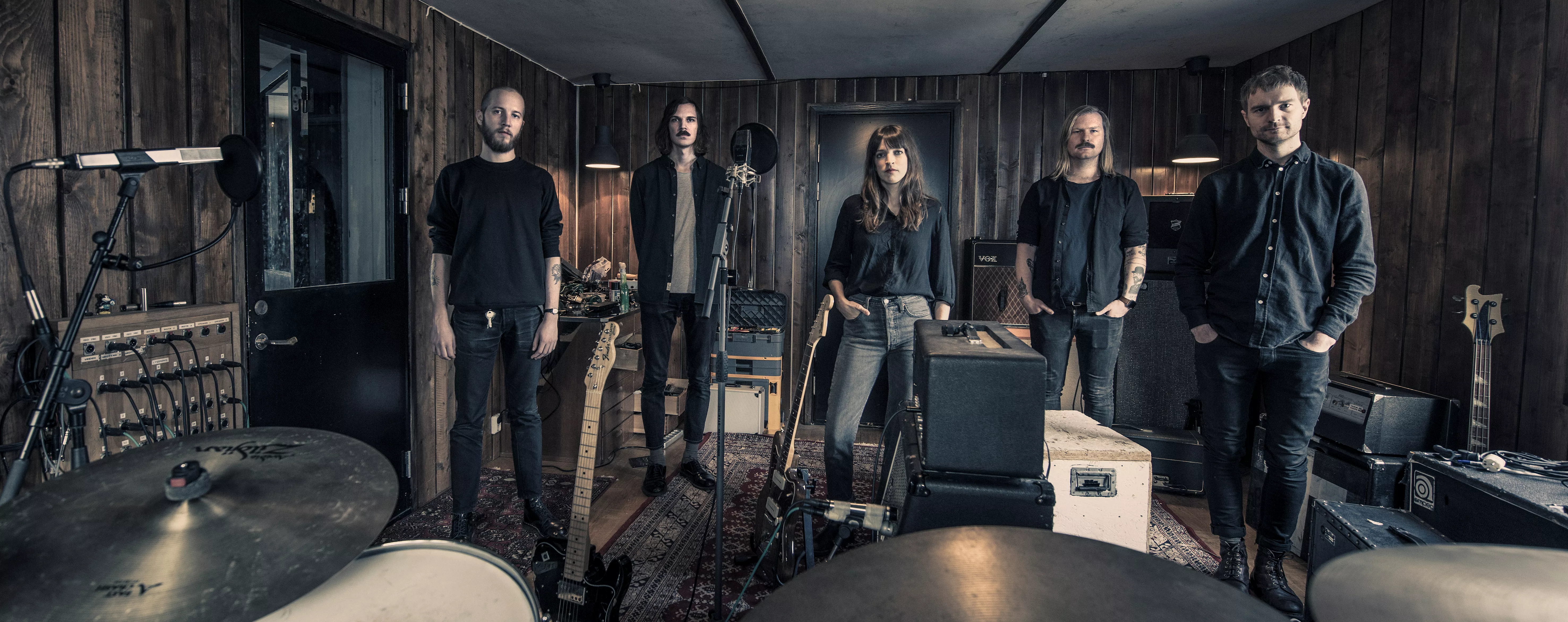 Tyred Eyes släpper album om sorgen efter Stefan Holmbergs bortgång