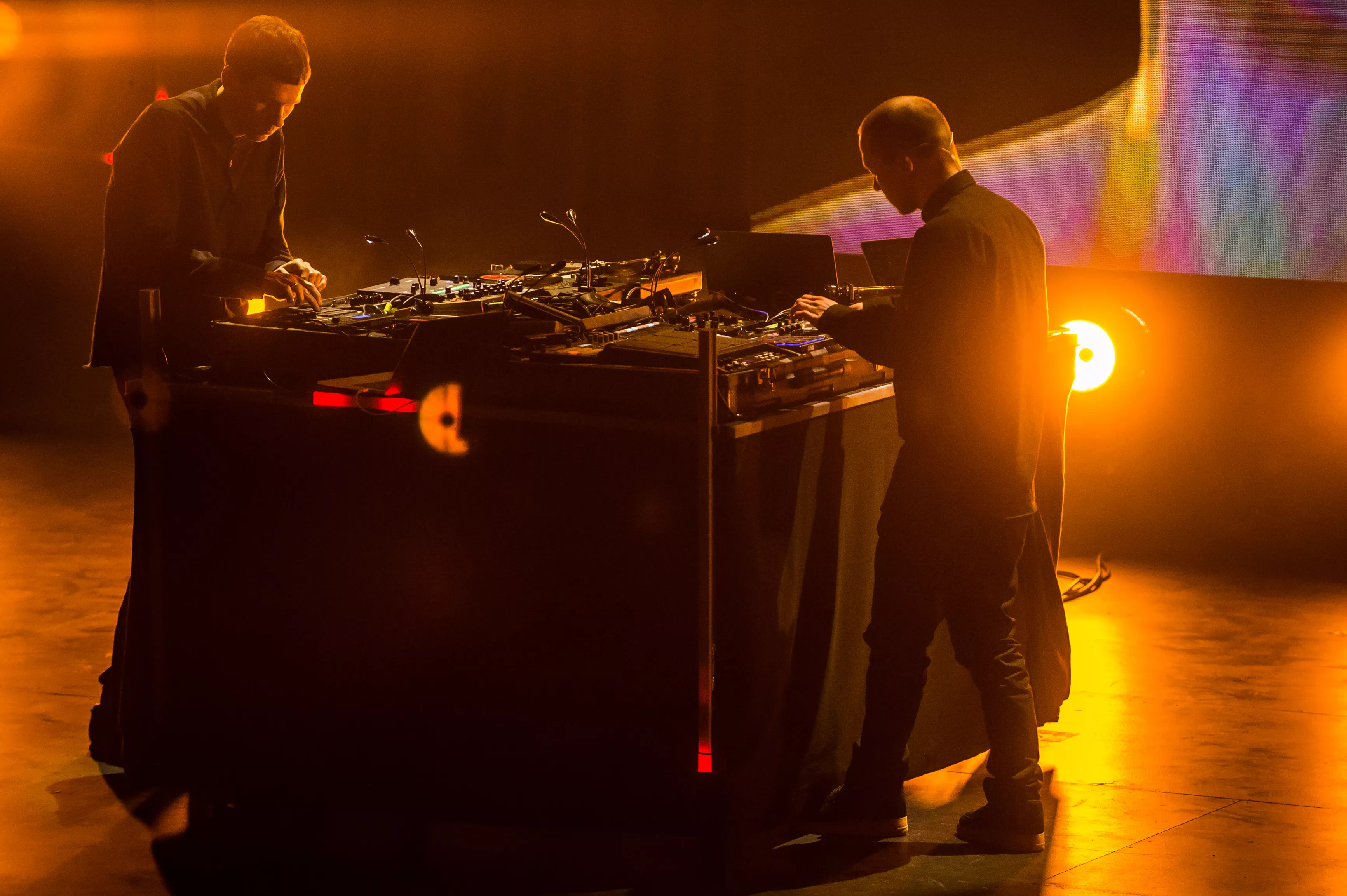 Julekalender låge 17: Hør årets bedste nummer ifølge Den Sorte Skole