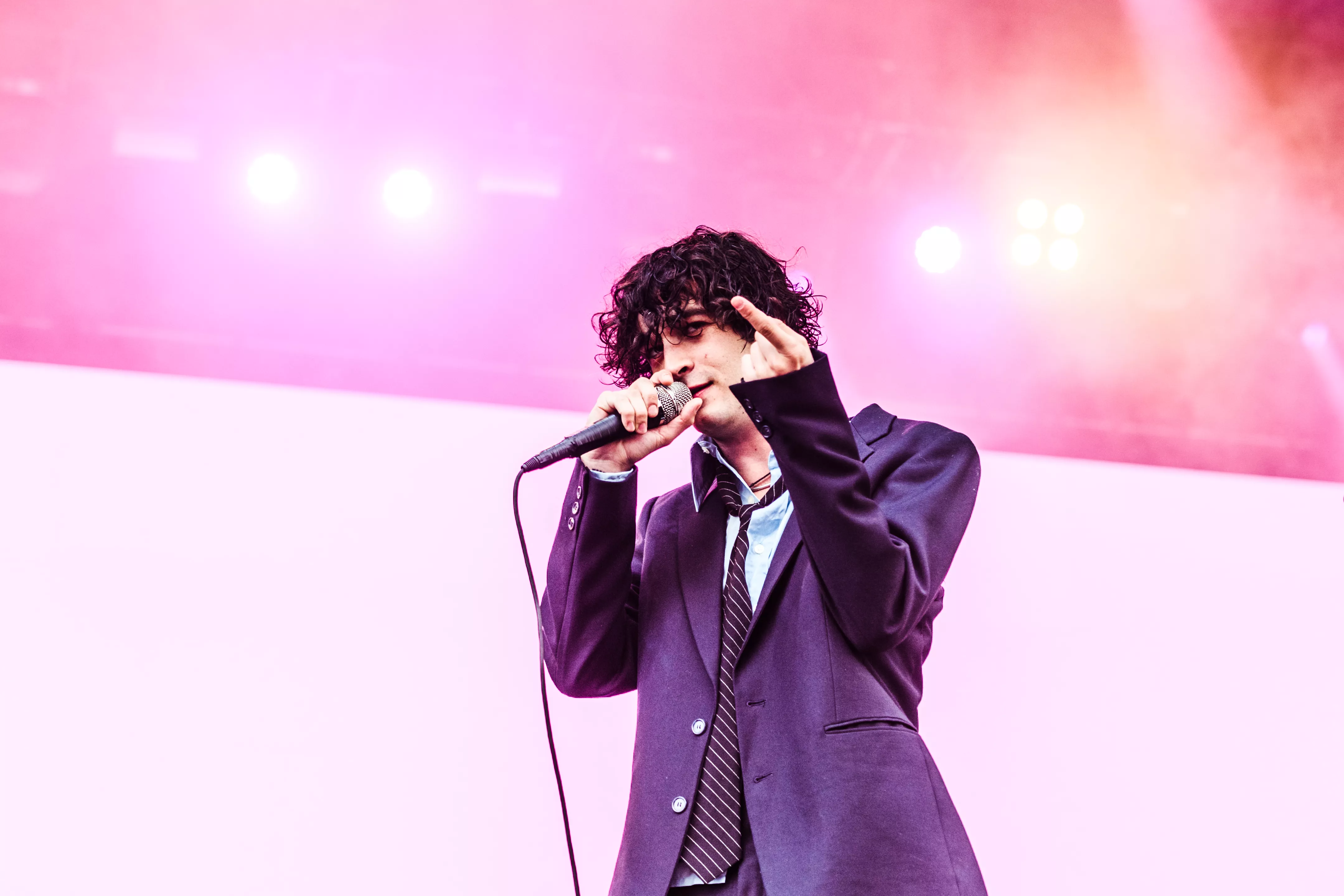 The 1975 till Sverige i vår 