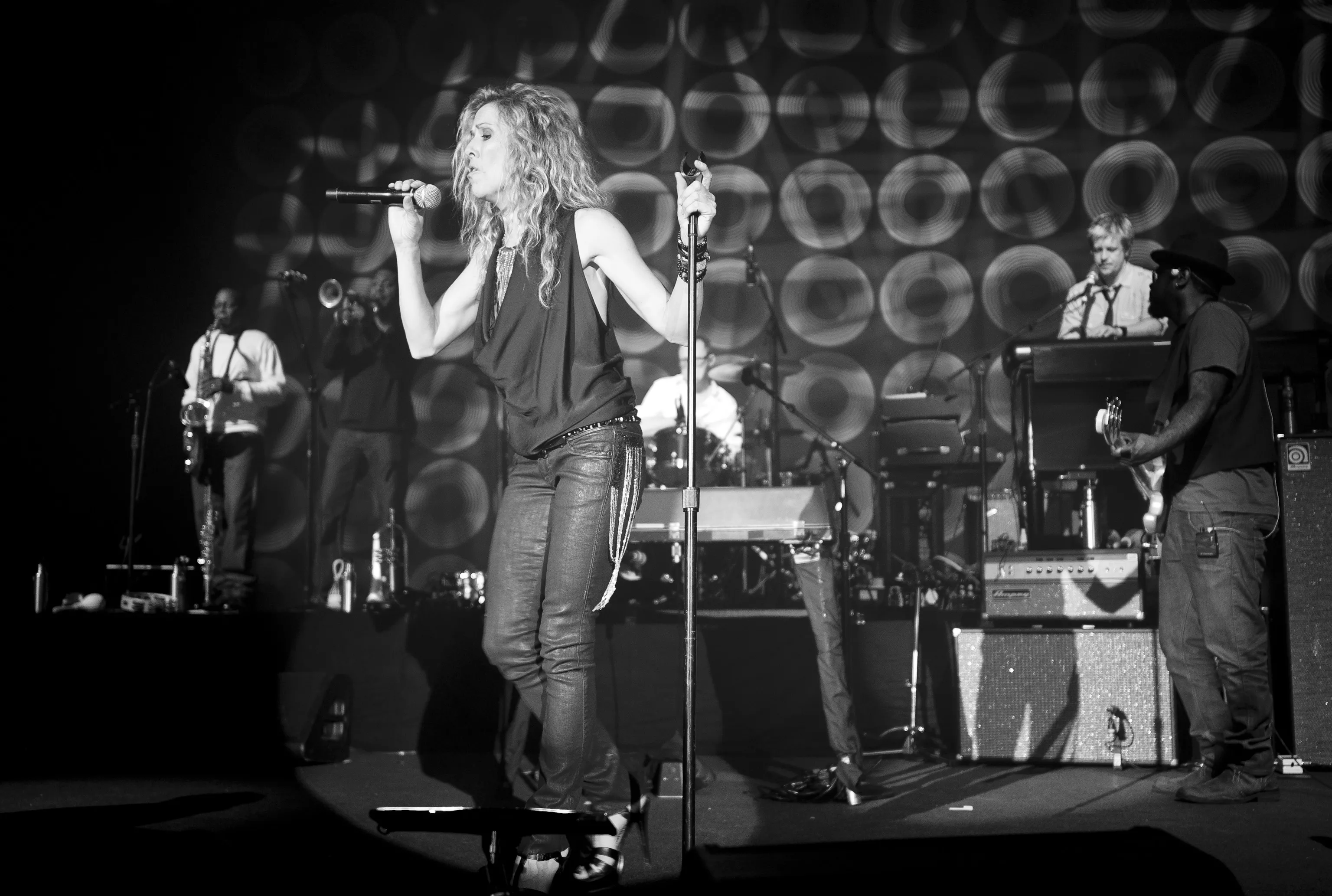 Rå og melodisk. Crow søger tilbage til udgangspunktet