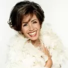 Shirley Bassey slår rekord