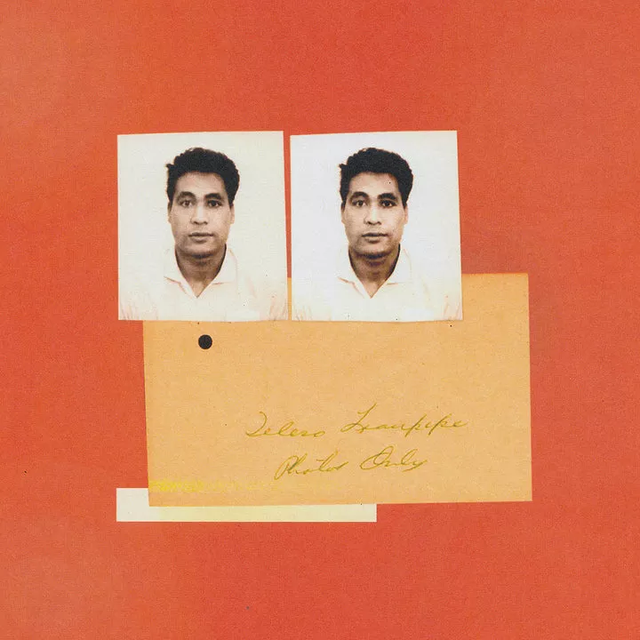Ett album av sorg och familjehemligheter 