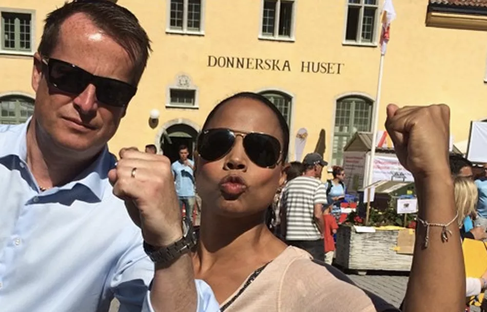 Läs kulturministerns fina hyllning till Zara Larsson