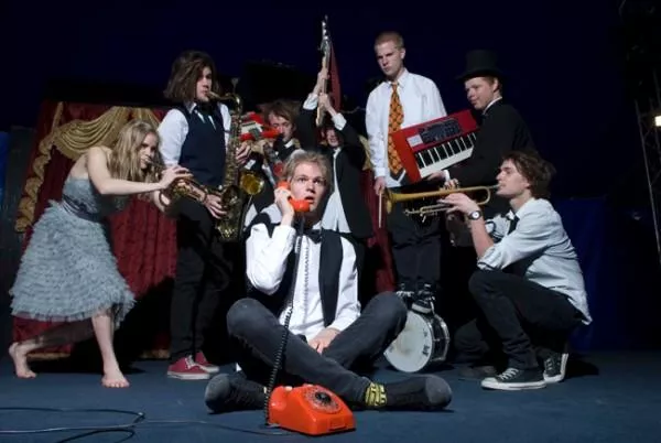 P.E.T arrangerer fire koncerter