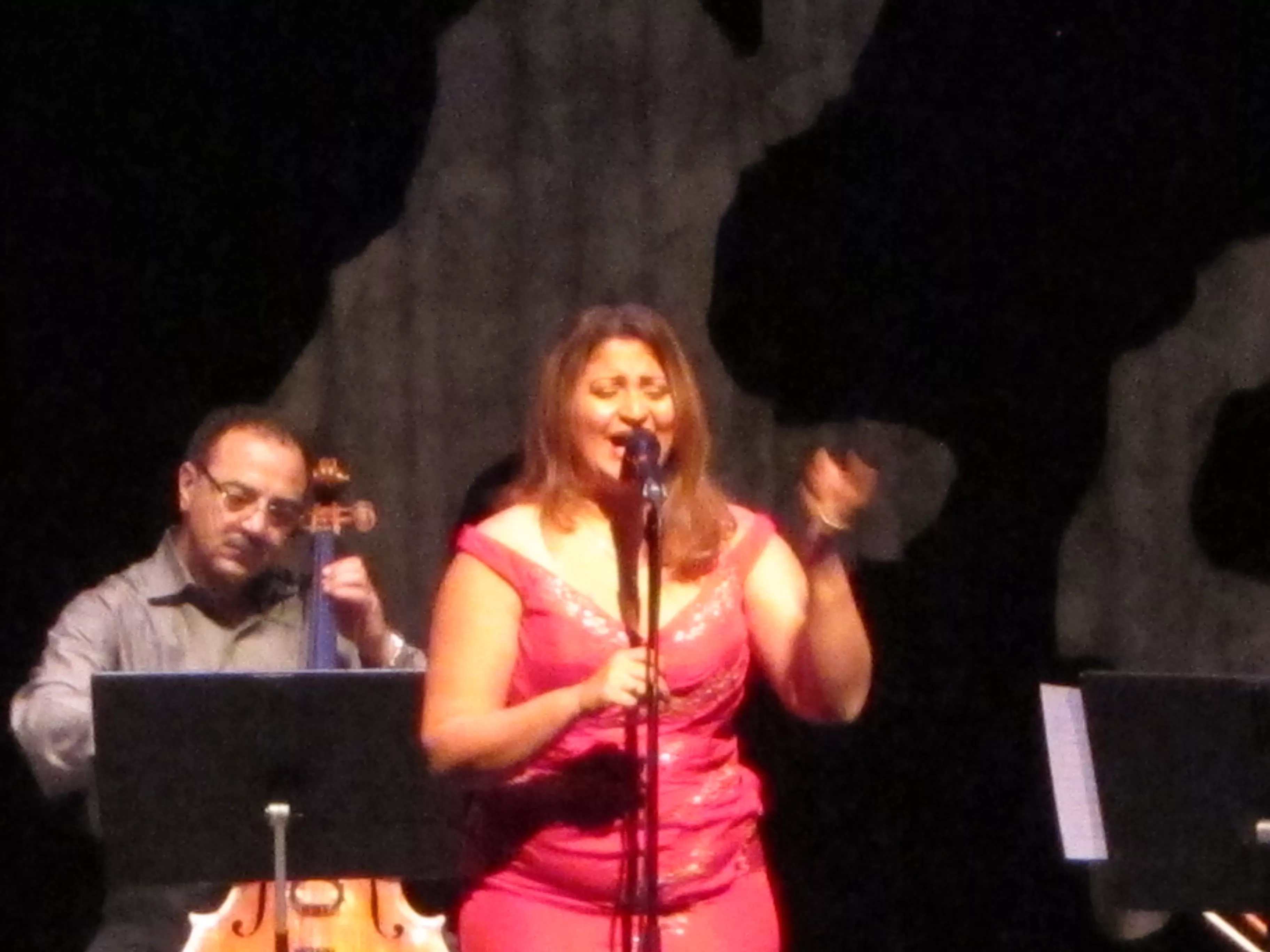 Fatma Zidan Ensemble: Oum Khaltoum - Mellemøstens Diva, Dronningesalen, Den Sorte Diamant