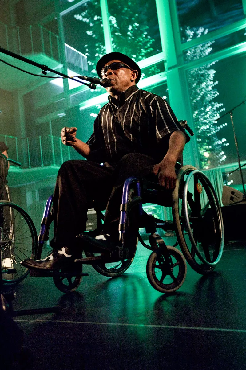 Harper Simon og De Eneste To og Staff Benda Bilili: Rådhushallen, Århus