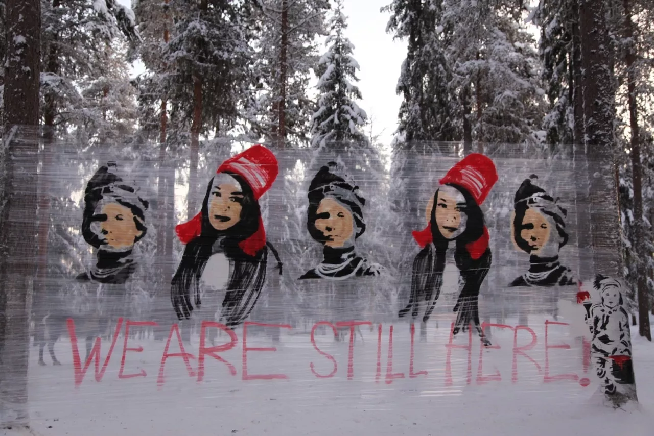 ''Svenska staten ifrågasätter oss som folk''