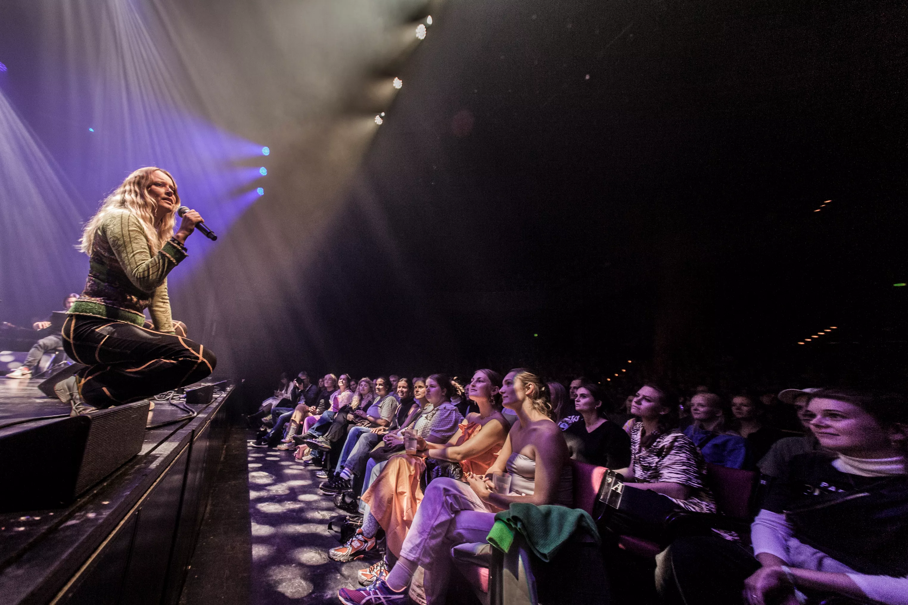 Tryllebindende storladenhed og folkefest i perfekt kombination 