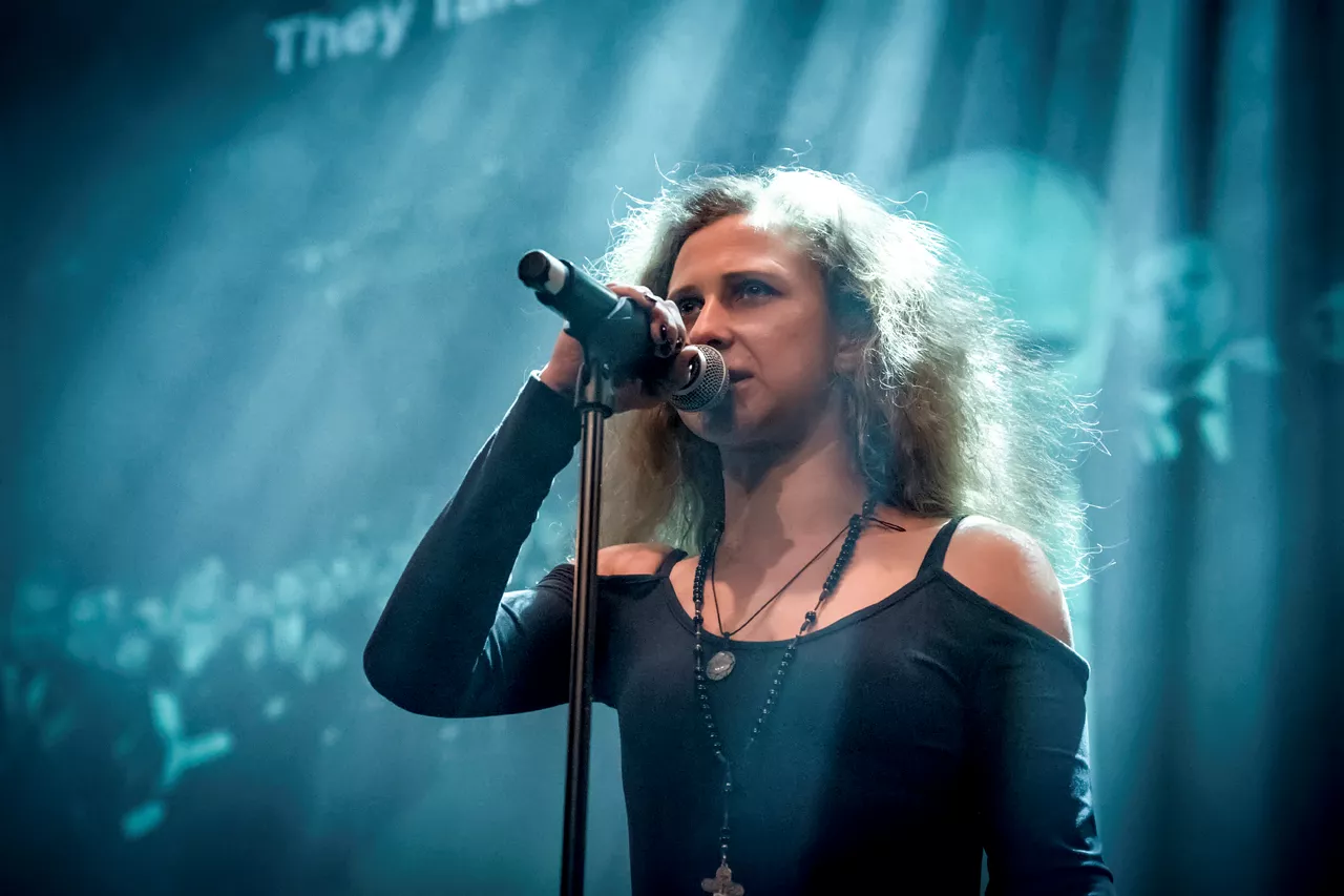 Pussy Riot-medlem Maria Alyokhina løsladt – og anholdt igen med det samme